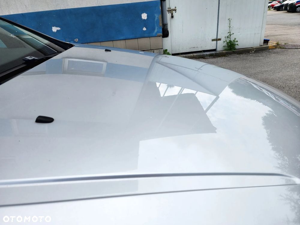 Ford Mondeo 2.0 Trend - 14