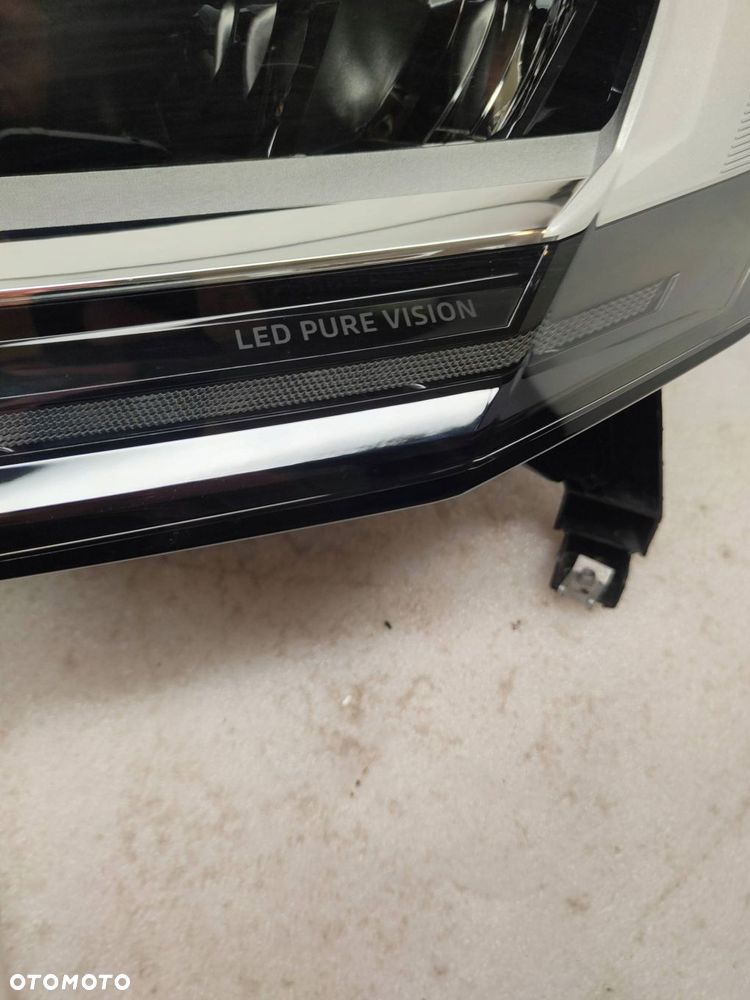 renault captur ii lift 2024'- przód strona lewa full led 260604753r - 3