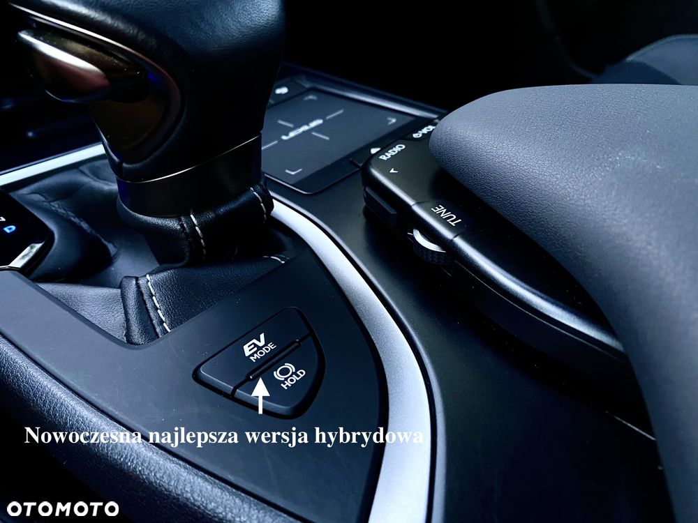 Lexus UX 250h GPF F Impression 2WD - 17