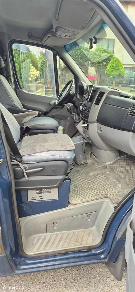 Mercedes-Benz Sprinter - 9