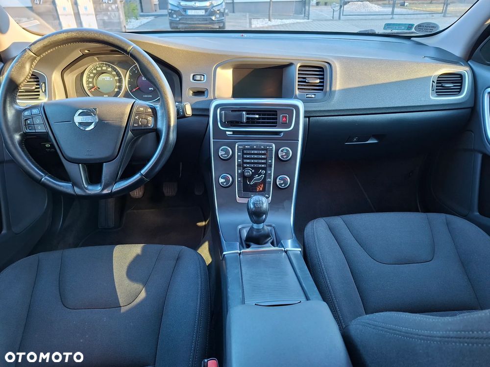 Volvo V60 DRIVe - 9