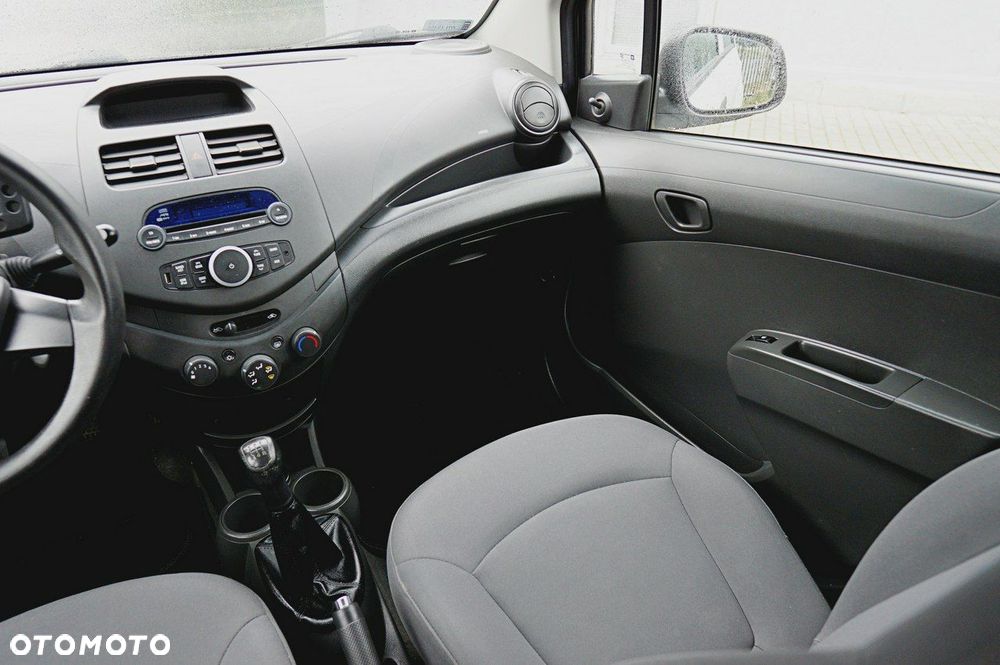 Chevrolet Spark - 10