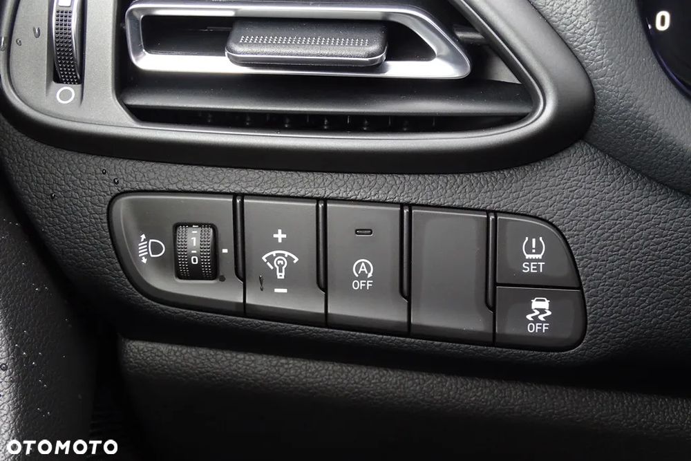 Hyundai i30 1.5 DPI Comfort - 20