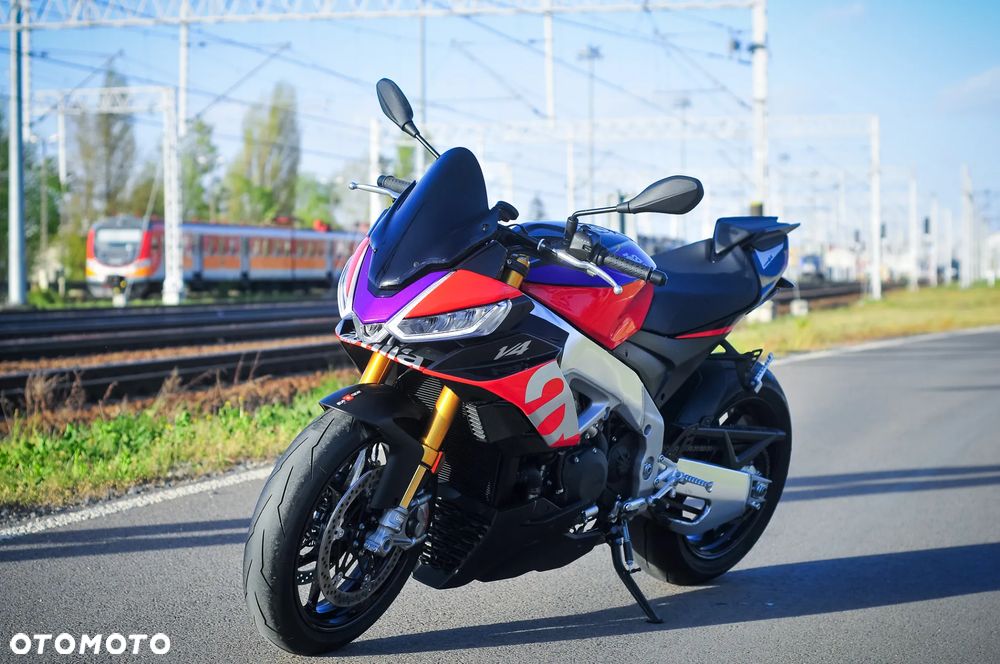 Aprilia Tuono - 1