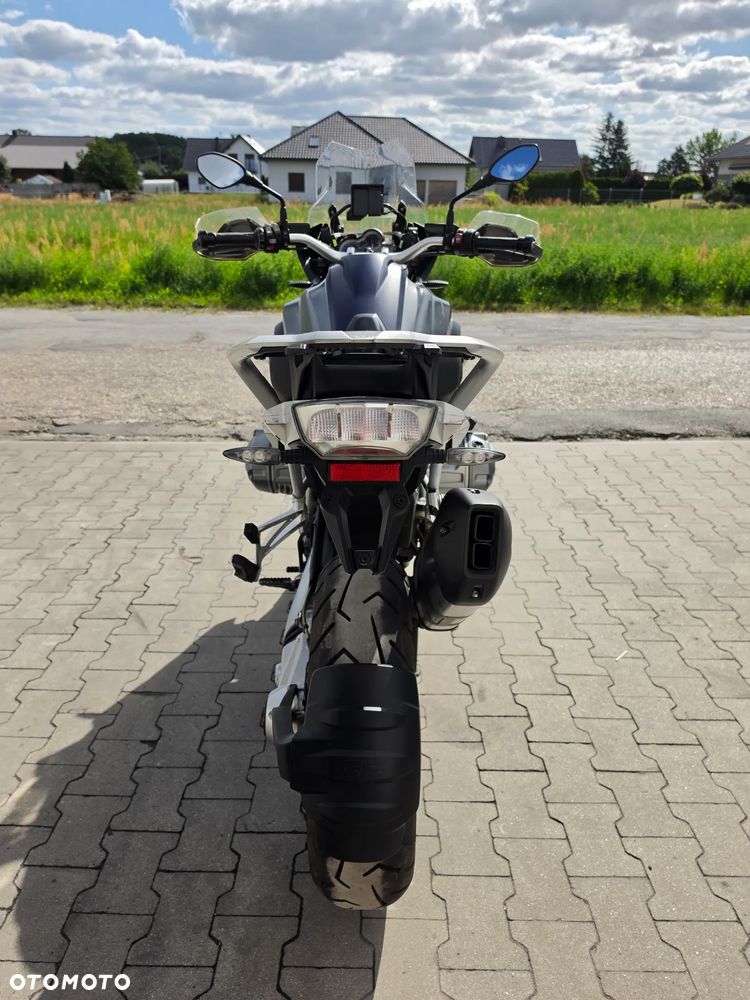 BMW R - 16