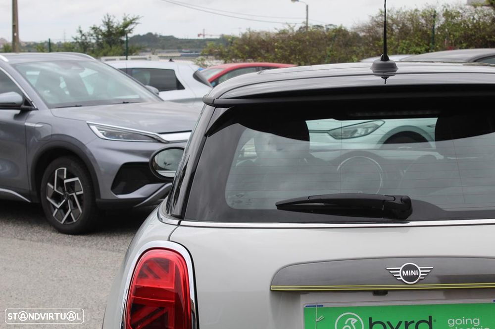 MINI 3 Portas Cooper SE Essential - 11