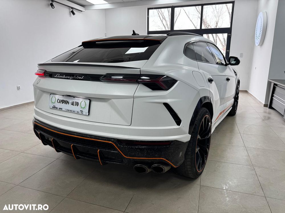 Lamborghini URUS Standard - 3