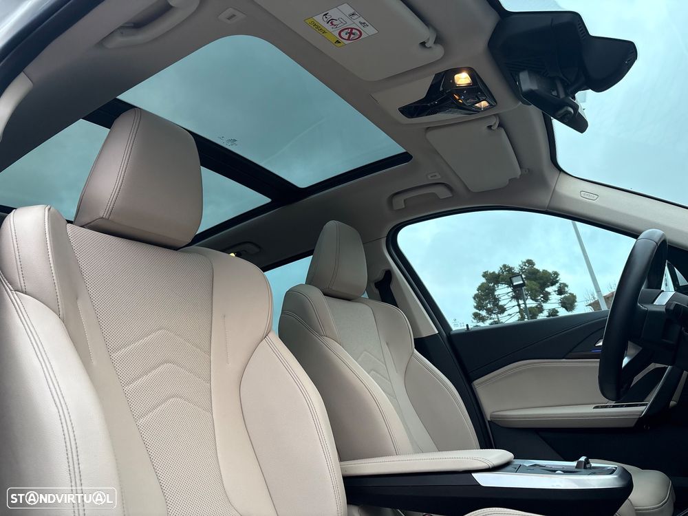 BMW iX1 xDrive30 xLine - 43