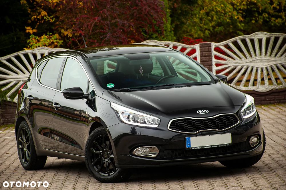 Kia Ceed 1.4 CVVT ISG Dream Team Edition - 16