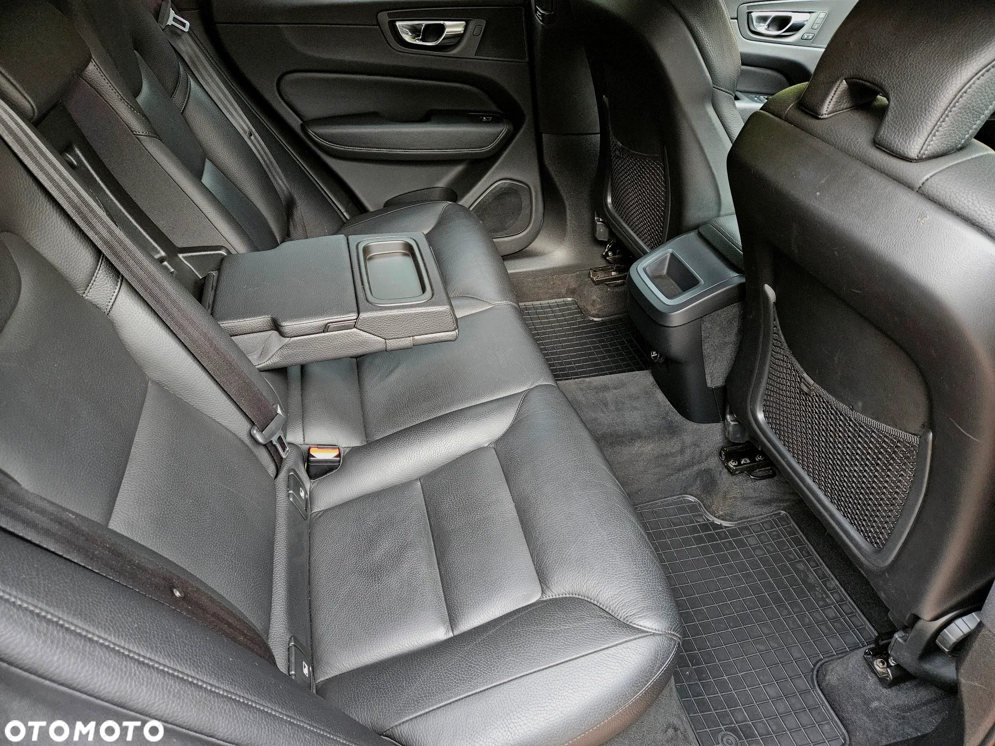 Volvo XC 60 D4 Inscription - 17