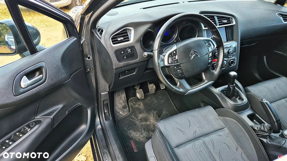 Citroën C4 VTi 120 Exclusive - 31