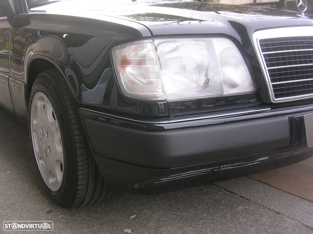 Mercedes-Benz W124 (1984-1997) 300 TE-24 - 11