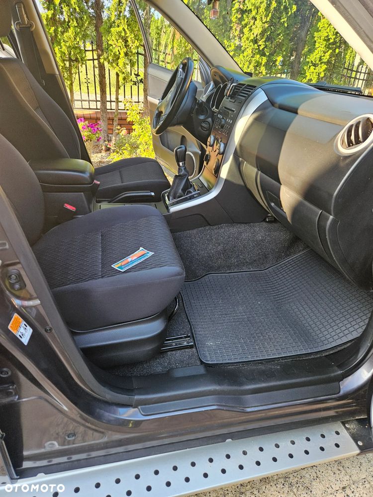 Suzuki Grand Vitara 2.4 Premium EU5 - 18