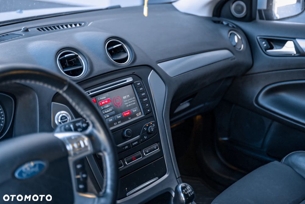 Ford Mondeo 2.0 TDCi Titanium - 12