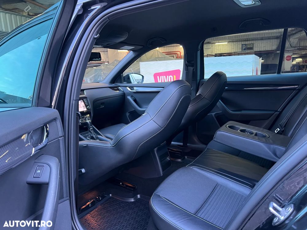 Skoda Octavia 2.0 TDI DSG RS - 16