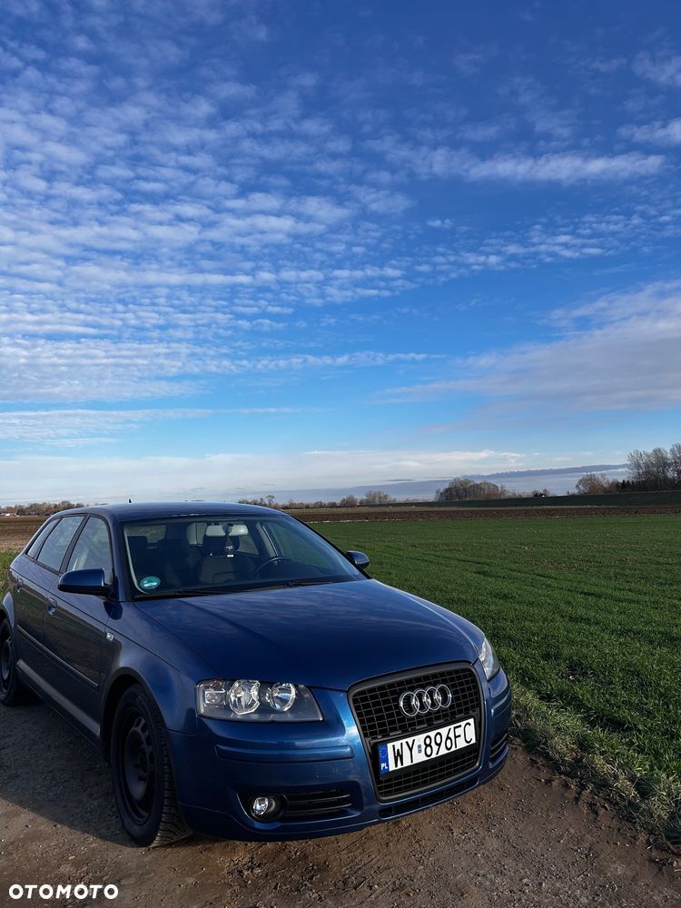 Audi A3 Sportback 1.6 FSI Ambiente - 4