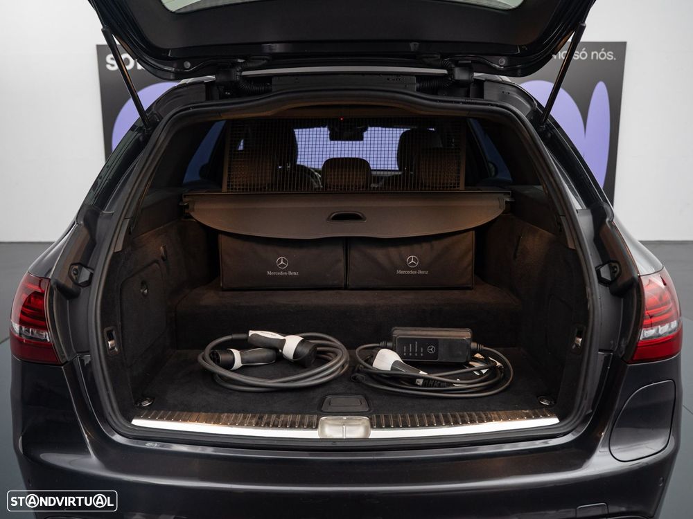 Mercedes-Benz C 300 de AMG Line - 11