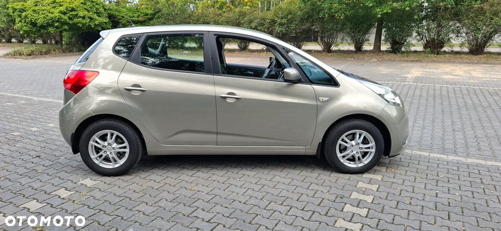 Kia Venga 1.4 L - 14