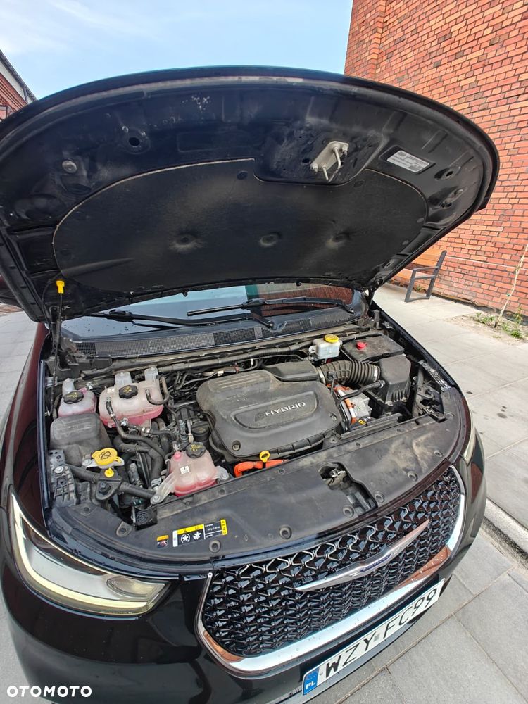 Chrysler Pacifica - 14