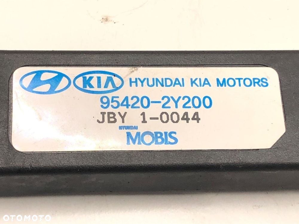 MODUŁ STEROWNIK ANTENY  HYUNDAI ix35 (LM, EL, ELH) 2009 - 2022 2.0 CRDi 135 kW [184 KM] olej - 4