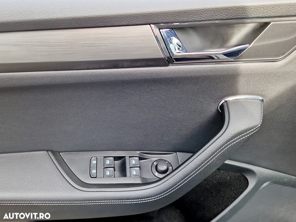 Skoda Superb 2.0 TDI Style - 16