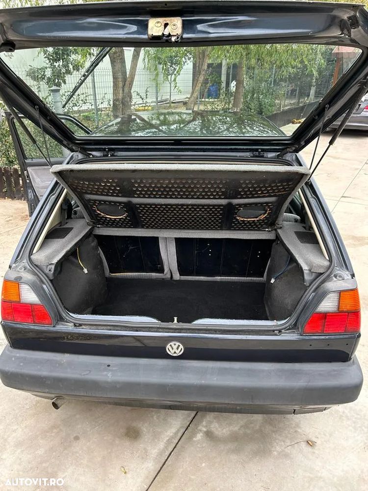 Volkswagen Golf GL - 8