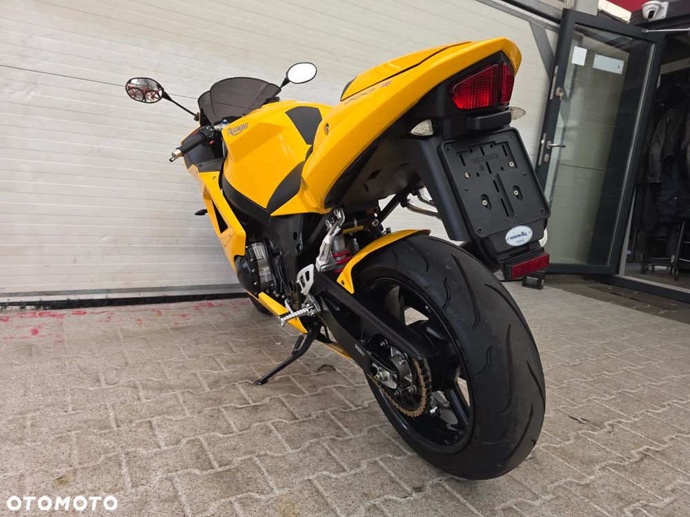 Triumph Daytona - 20