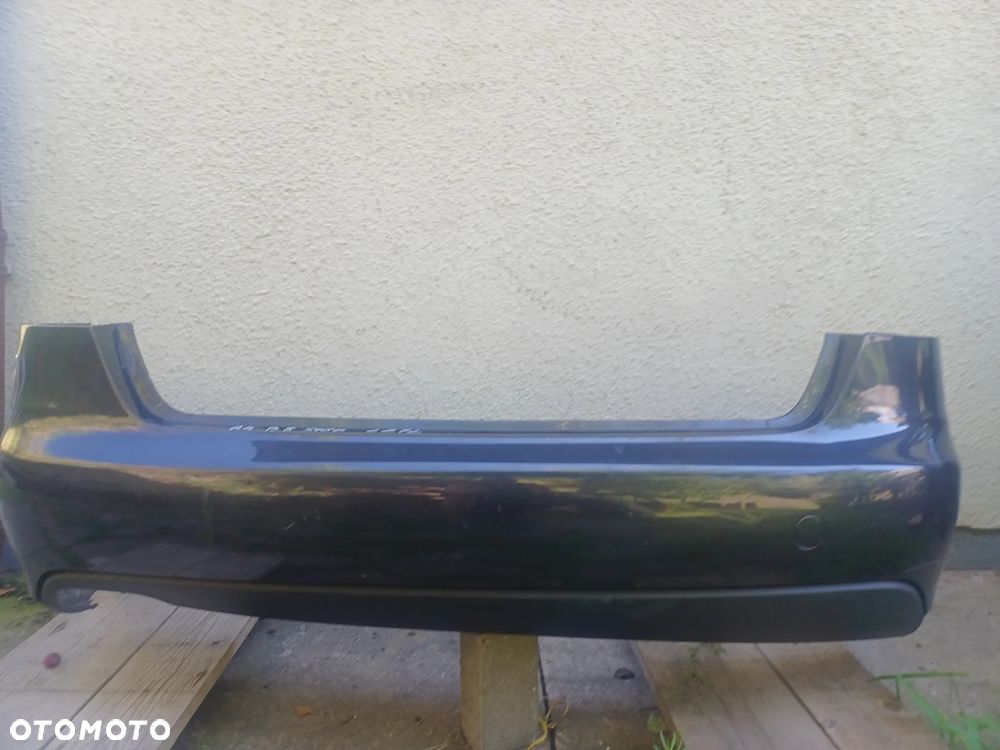 ZDERZAK TYŁ AUDI A4 B8 SEDAN LŻ7L - 1