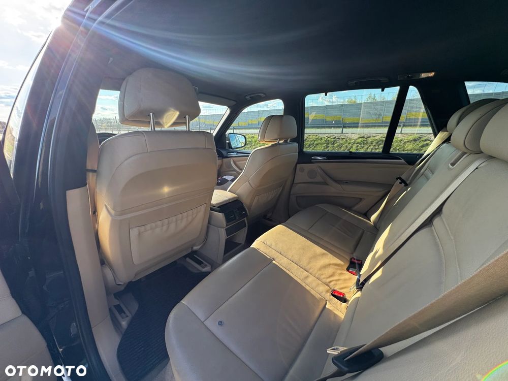 BMW X5 - 25