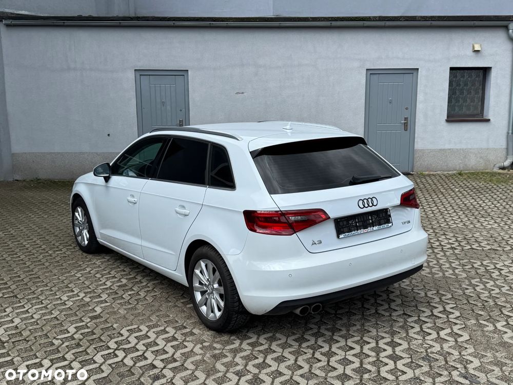 Audi A3 Sportback 1.8 TFSI S tronic Attraction - 4