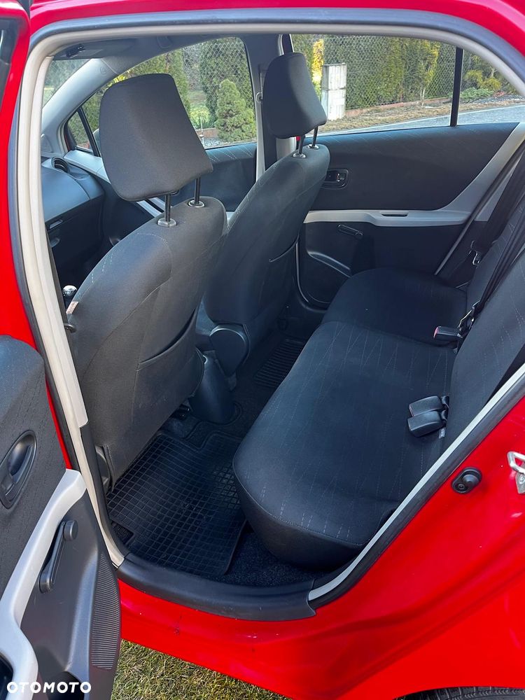 Toyota Yaris 1.0 VVT-i - 6