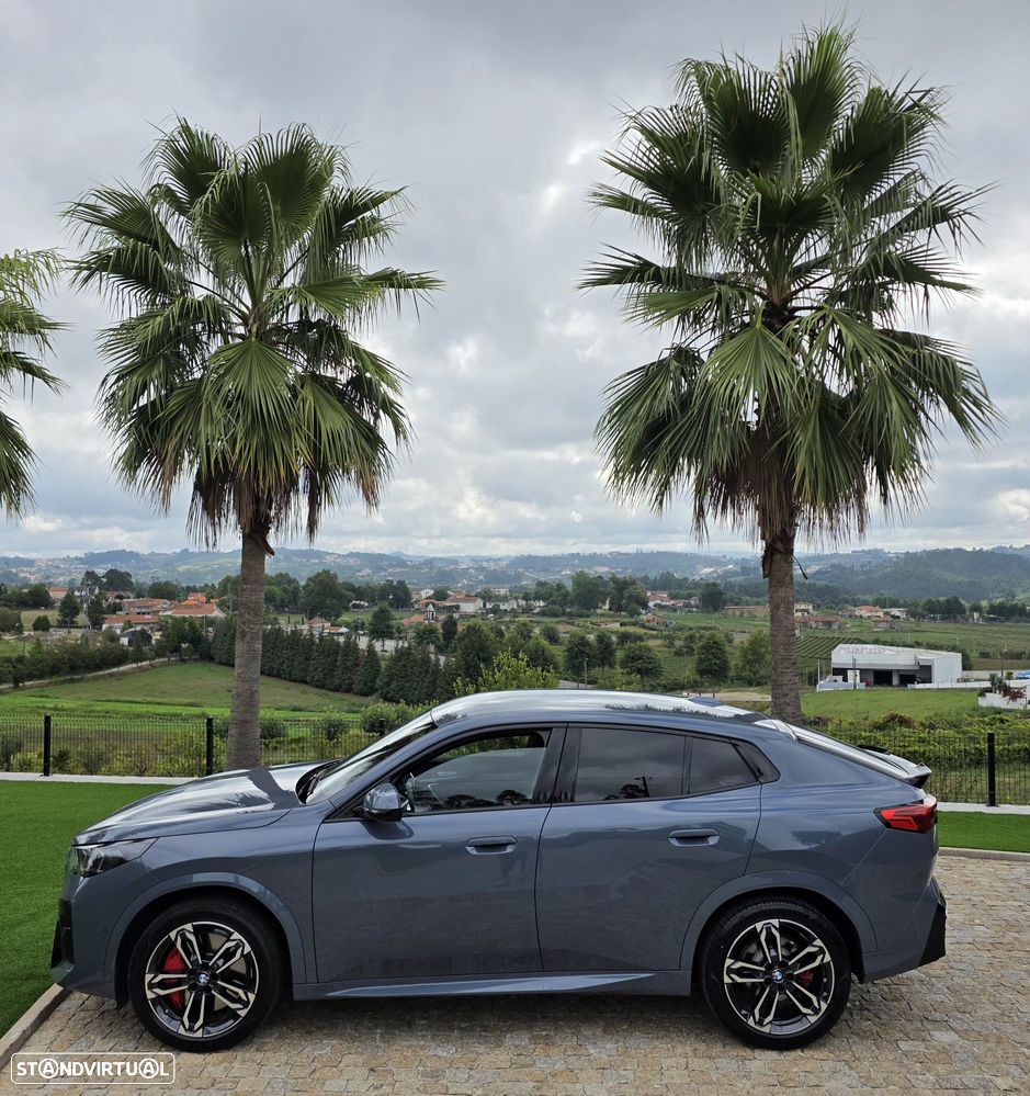 BMW iX2 eDrive20 Pack Desportivo M Pro - 7