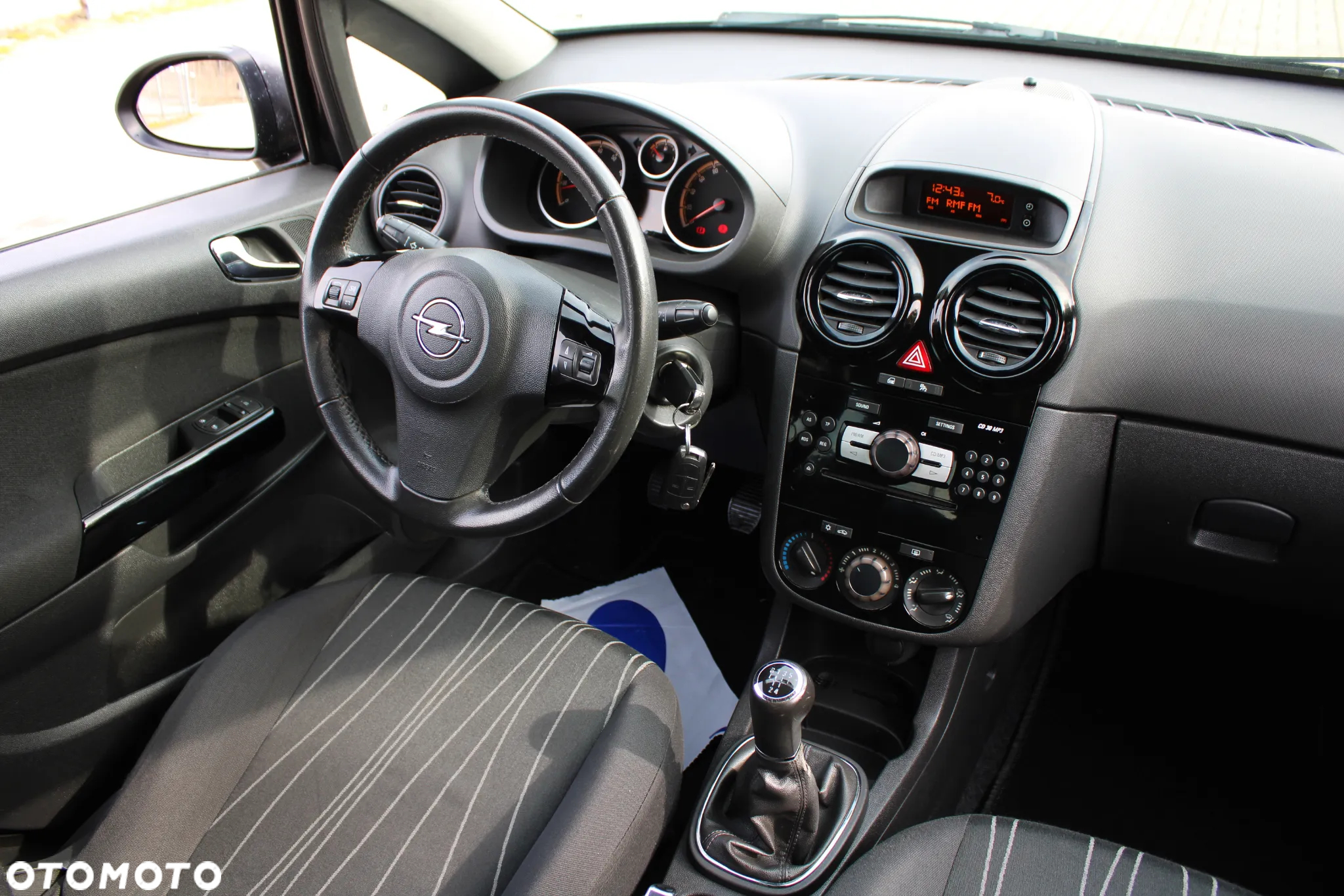 Opel Corsa - 19
