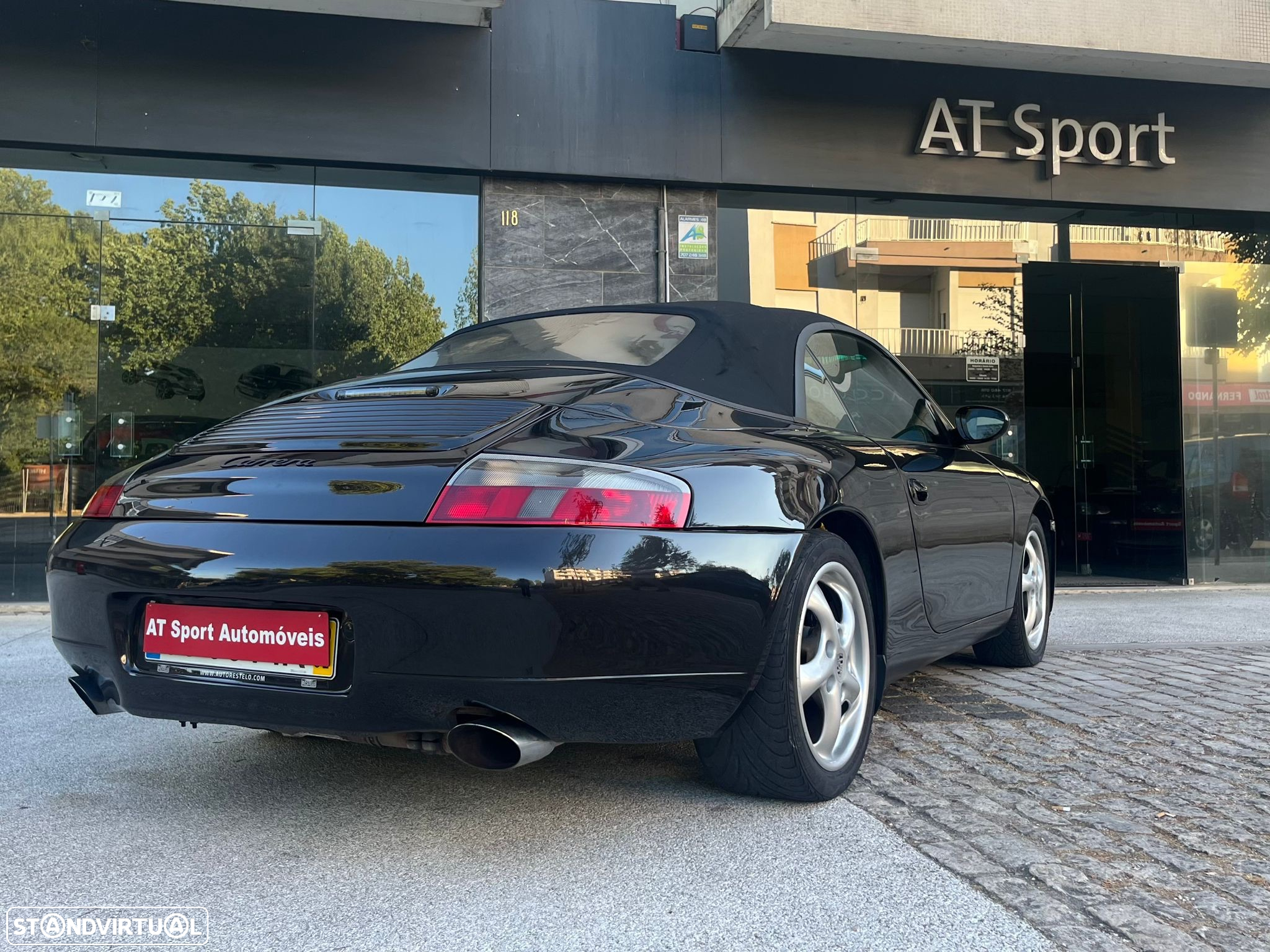 Porsche 911 (996) Carrera Cabrio - 33