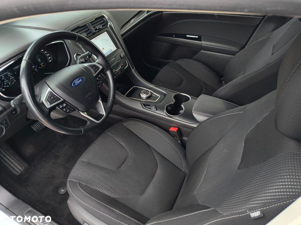 Ford Mondeo - 12
