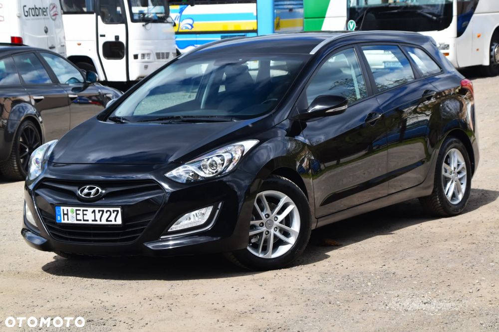 Hyundai i30 blue 1.6 CRDi Trend - 32