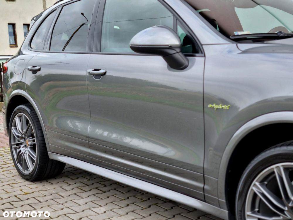 Porsche Cayenne - 27