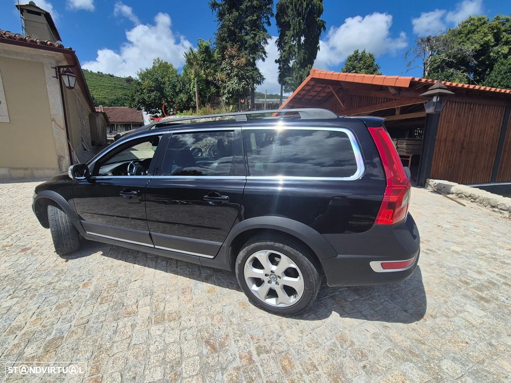 Volvo XC 70 D5 AWD Black Edition - 5