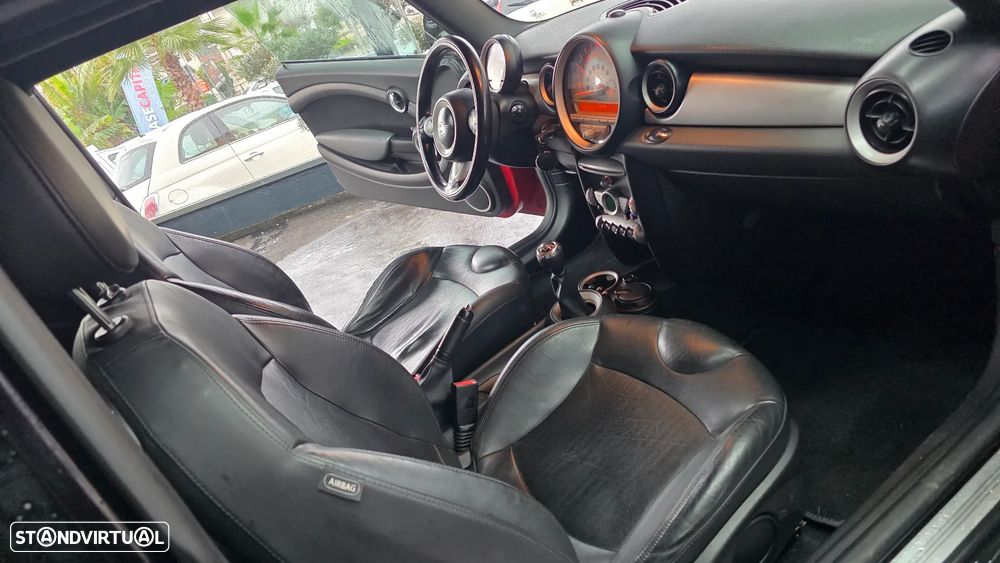 MINI 3 Portas Cooper D - 15