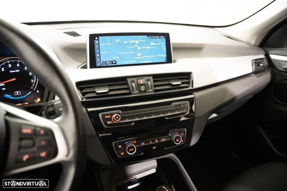 BMW X1 25 e xDrive Corporate Edition - 5