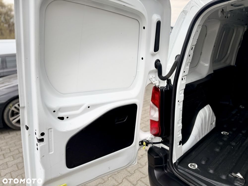 Toyota Proace City - 24