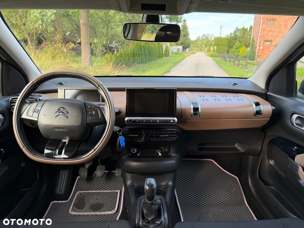 Citroën C4 Cactus 1.2 PureTech Shine - 13