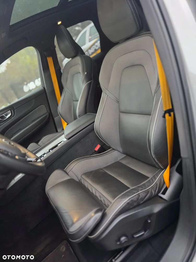 Volvo XC 60 T8 Plug-In Hybrid AWD Polestar Engineered - 22