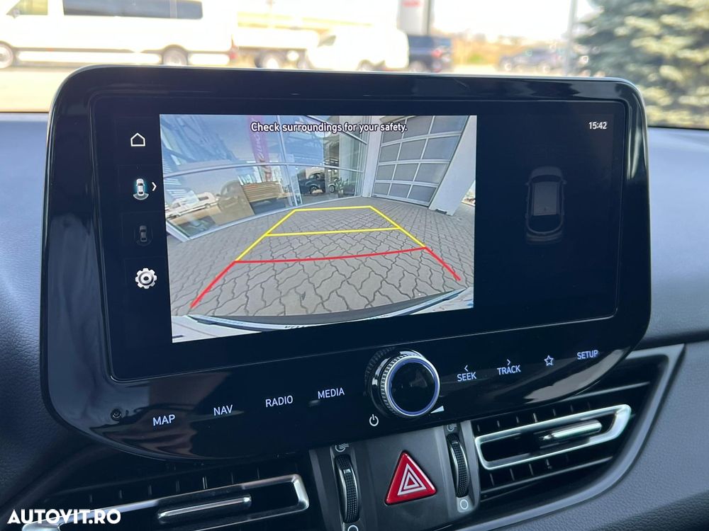 Hyundai i30 1.5 T-GDI 48V-Hybrid DCT Advantage - 28