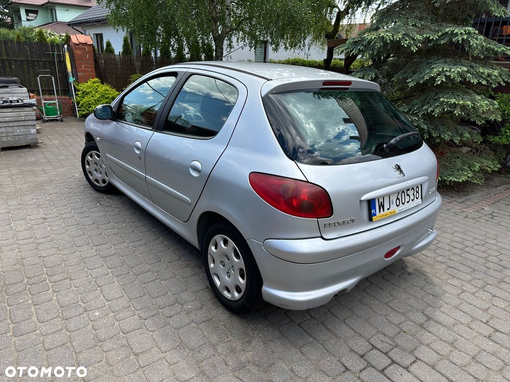 Peugeot 206 - 8