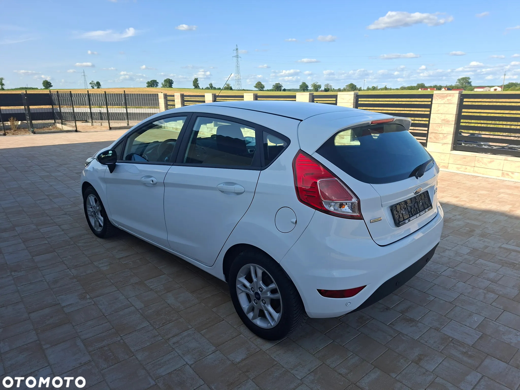 Ford Fiesta 1.0 EcoBoost Champions Edition - 4