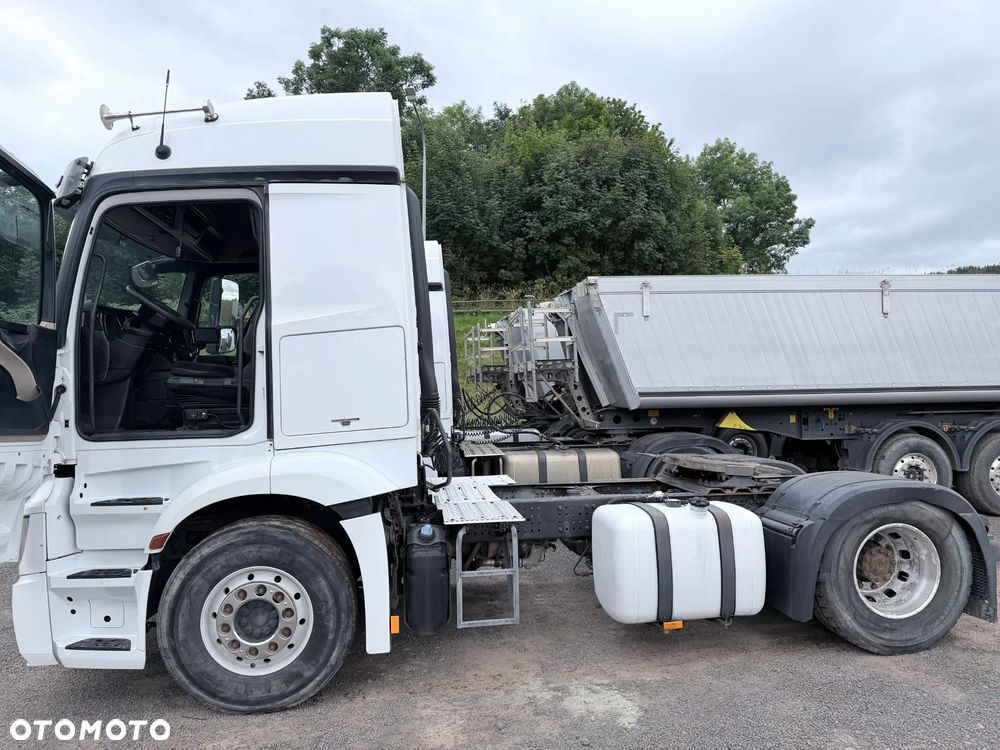 Mercedes-Benz ACTROS MP4 - 4