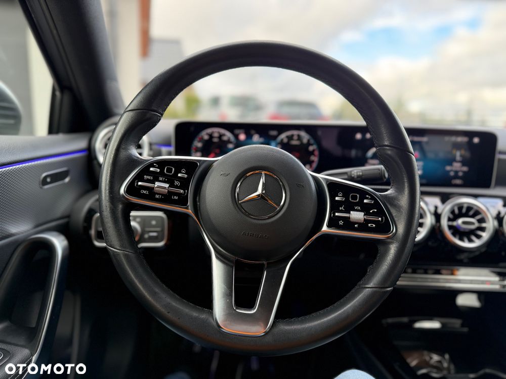 Mercedes-Benz Klasa A 220 4-Matic 7G-DCT - 34