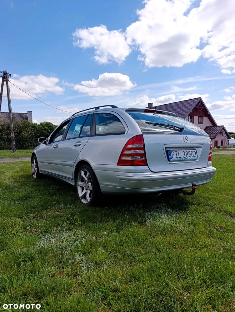 Mercedes-Benz Klasa C 180 Kompressor Classic Sport Edition - 5