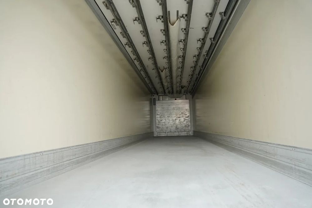 Schmitz Cargobull CHŁODNIA / THERMO KING SLX 200 / HAKÓWKA  / KOSZ NA PALETY / - 15